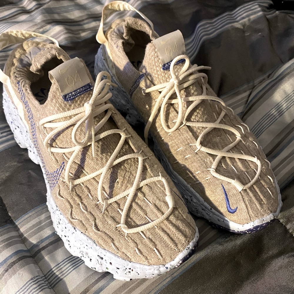 Nike shoes size 11